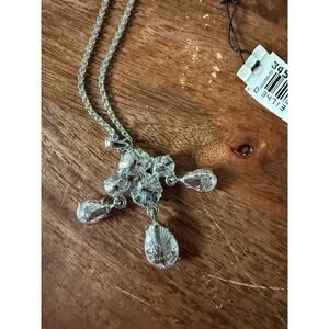 NWT Monet 20’ Silver costume Jewlery necklace